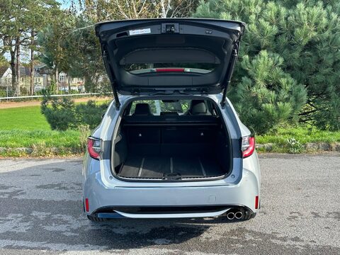 Toyota Corolla 2.0 VVT-h Excel Touring Sports CVT Euro 6 (s/s) 5dr 13