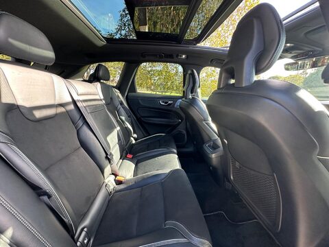 Volvo XC60 2.0 D5 PowerPulse R-Design Pro Auto AWD Euro 6 (s/s) 5dr 7