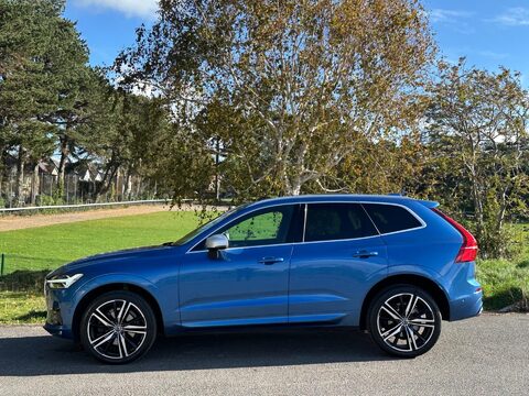 Volvo XC60 2.0 D5 PowerPulse R-Design Pro Auto AWD Euro 6 (s/s) 5dr 9