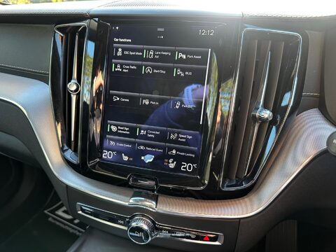 Volvo XC60 2.0 D5 PowerPulse R-Design Pro Auto AWD Euro 6 (s/s) 5dr 19