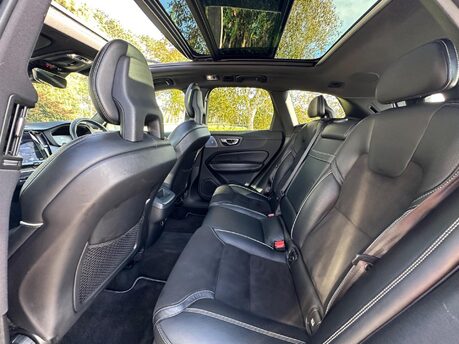 Volvo XC60 2.0 D5 PowerPulse R-Design Pro Auto AWD Euro 6 (s/s) 5dr 