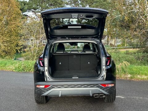 Hyundai TUCSON 1.6 h T-GDi Ultimate Auto Euro 6 (s/s) 5dr 11