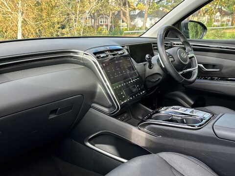 Hyundai TUCSON 1.6 h T-GDi Ultimate Auto Euro 6 (s/s) 5dr 27