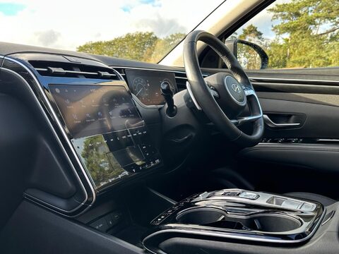 Hyundai TUCSON 1.6 h T-GDi Ultimate Auto Euro 6 (s/s) 5dr 25