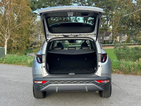 Hyundai TUCSON 1.6 T-GDi Ultimate Euro 6 (s/s) 5dr 12