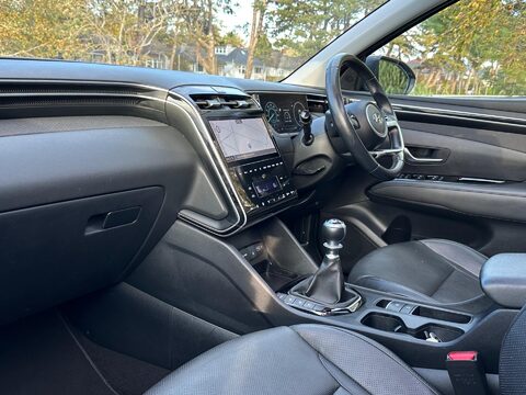Hyundai TUCSON 1.6 T-GDi Ultimate Euro 6 (s/s) 5dr 26