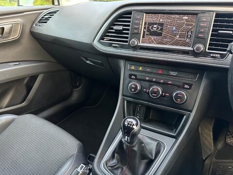 SEAT Leon 1.4 EcoTSI FR Sport Tourer Euro 6 (s/s) 5dr 17