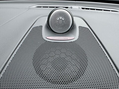 Volvo XC60 2.0 B5 MHEV R-Design Pro Auto AWD Euro 6 (s/s) 5dr 26