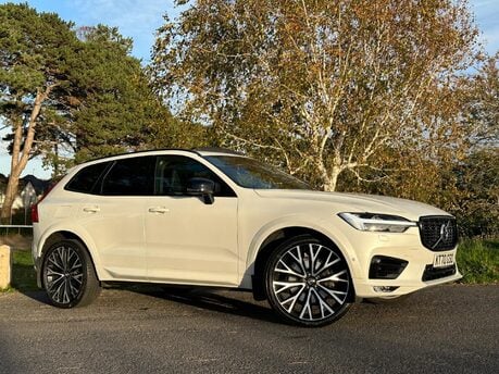 Volvo XC60 2.0 B5 MHEV R-Design Pro Auto AWD Euro 6 (s/s) 5dr
