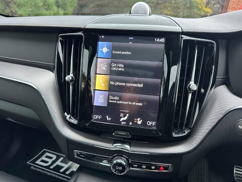 Volvo XC60 2.0 B5 MHEV R-Design Pro Auto AWD Euro 6 (s/s) 5dr 20