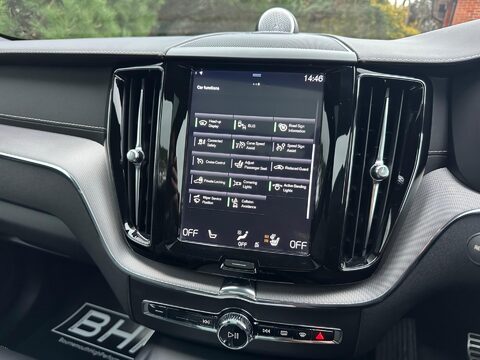 Volvo XC60 2.0 B5 MHEV R-Design Pro Auto AWD Euro 6 (s/s) 5dr 28