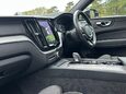 Volvo XC60 2.0 B5 MHEV R-Design Pro Auto AWD Euro 6 (s/s) 5dr 33