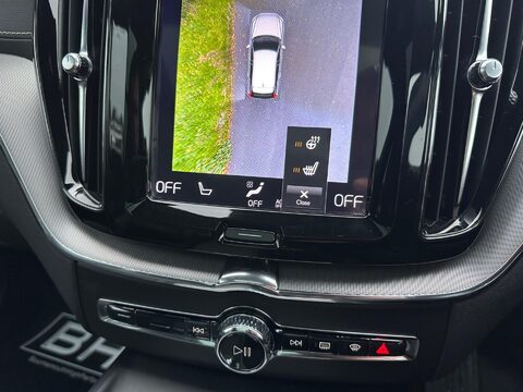 Volvo XC60 2.0 B5 MHEV R-Design Pro Auto AWD Euro 6 (s/s) 5dr 25