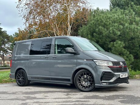 Volkswagen Transporter 2.0 BiTDI T32 Sportline Black Edition Kombi DSG FWD SWB Euro 6 (s/s) 5dr
