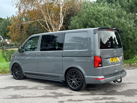 Volkswagen Transporter 2.0 BiTDI T32 Sportline Black Edition Kombi DSG FWD SWB Euro 6 (s/s) 5dr 27