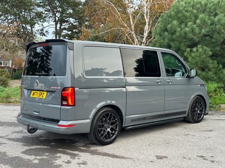 Volkswagen Transporter 2.0 BiTDI T32 Sportline Black Edition Kombi DSG FWD SWB Euro 6 (s/s) 5dr 