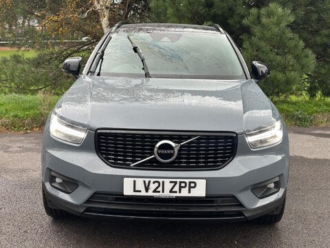 Volvo XC40 2.0 B4 MHEV R-Design Pro Auto Euro 6 (s/s) 5dr 20