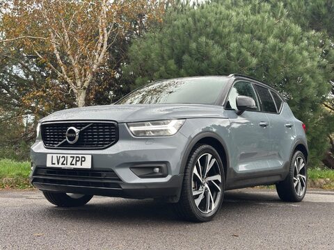 Volvo XC40 2.0 B4 MHEV R-Design Pro Auto Euro 6 (s/s) 5dr 14