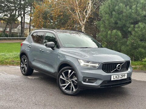 Volvo XC40 2.0 B4 MHEV R-Design Pro Auto Euro 6 (s/s) 5dr 19