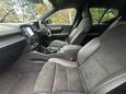 Volvo XC40 2.0 B4 MHEV R-Design Pro Auto Euro 6 (s/s) 5dr 34