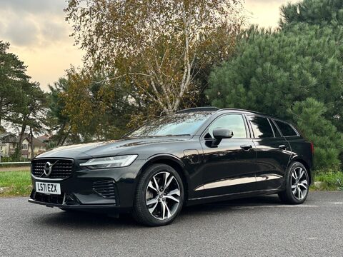 Volvo V60 2.0h T6 Recharge 11.6kWh R-Design Auto AWD Euro 6 (s/s) 5dr 15