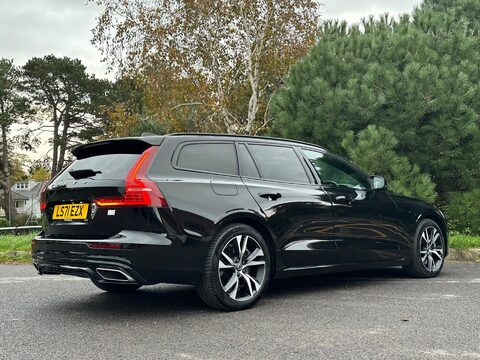 Volvo V60 2.0h T6 Recharge 11.6kWh R-Design Auto AWD Euro 6 (s/s) 5dr 16