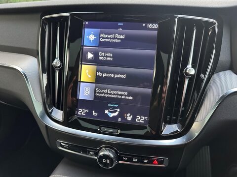 Volvo V60 2.0h T6 Recharge 11.6kWh R-Design Auto AWD Euro 6 (s/s) 5dr 18