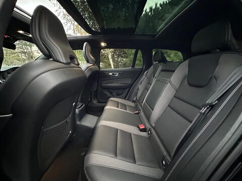 Volvo V60 2.0h T6 Recharge 11.6kWh R-Design Auto AWD Euro 6 (s/s) 5dr 8