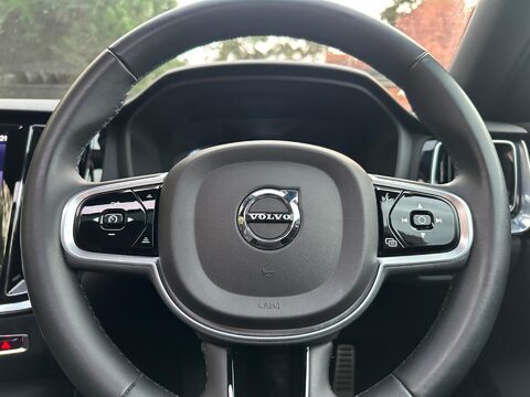 Volvo V60 2.0h T6 Recharge 11.6kWh R-Design Auto AWD Euro 6 (s/s) 5dr 23