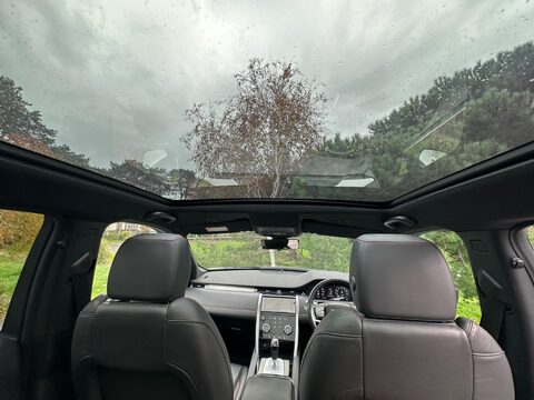Land Rover Discovery Sport 1.5 P300e 12.2kWh R-Dynamic HSE Auto 4WD Euro 6 (s/s) 5dr 30