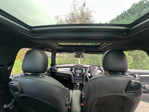 Mini Hatch 2.0 John Cooper Works Euro 6 (s/s) 3dr 22