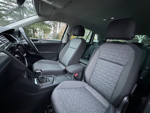 Volkswagen Tiguan 1.4 TSI 13kWh Life DSG Euro 6 (s/s) 5dr 4