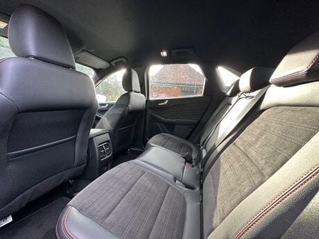 Ford Kuga 2.5 EcoBoost Duratec 14.4kWh ST-Line CVT Euro 6 (s/s) 5dr 