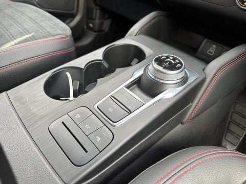 Ford Kuga 2.5 EcoBoost Duratec 14.4kWh ST-Line CVT Euro 6 (s/s) 5dr 21