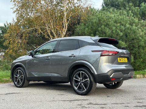 Nissan Qashqai 1.3 DIG-T MHEV Tekna XTRON Euro 6 (s/s) 5dr 2