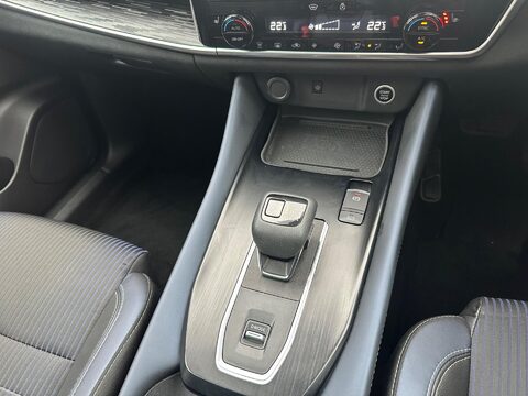 Nissan Qashqai 1.3 DIG-T MHEV Tekna XTRON Euro 6 (s/s) 5dr 23