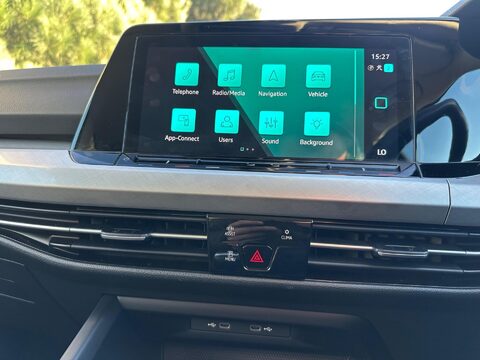 Volkswagen Golf 1.5 TSI Life Euro 6 (s/s) 5dr 17