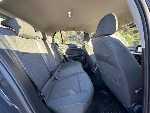 Volkswagen Golf 1.5 TSI Life Euro 6 (s/s) 5dr 7