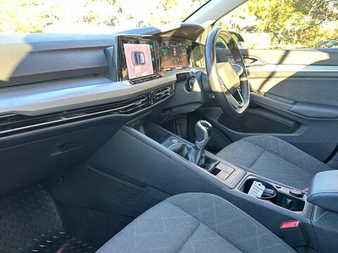 Volkswagen Golf 1.5 TSI Life Euro 6 (s/s) 5dr 29