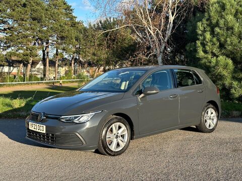 Volkswagen Golf 1.5 TSI Life Euro 6 (s/s) 5dr 26