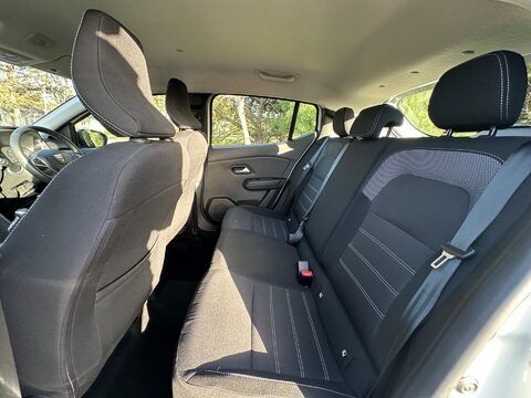 Dacia Sandero 1.0 TCe Comfort Euro 6 (s/s) 5dr 8