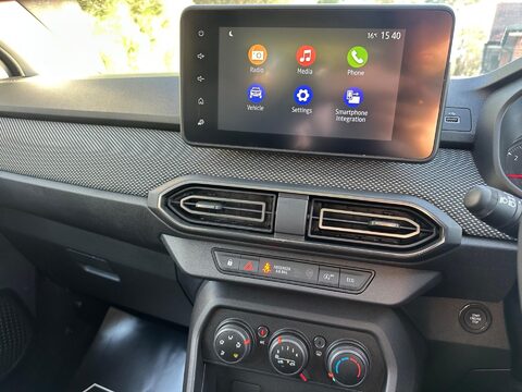 Dacia Sandero 1.0 TCe Comfort Euro 6 (s/s) 5dr 16