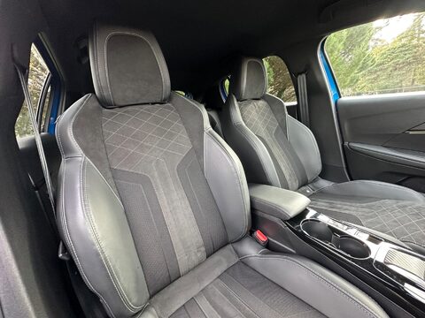 Peugeot 208 50kWh GT Premium Auto 5dr (7kW Charger) 26