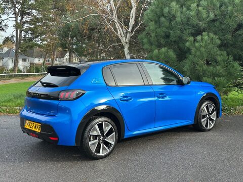 Peugeot 208 50kWh GT Premium Auto 5dr (7kW Charger) 32