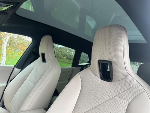 BMW Ix 50 111.5kWh M Sport Auto xDrive 5dr 33