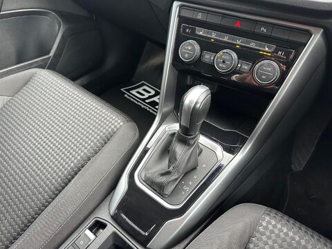 Volkswagen T-Roc 1.5 TSI EVO Active DSG Euro 6 (s/s) 5dr 19