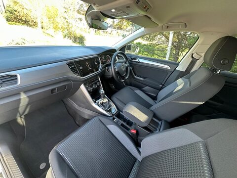 Volkswagen T-Roc 1.5 TSI EVO Active DSG Euro 6 (s/s) 5dr 32