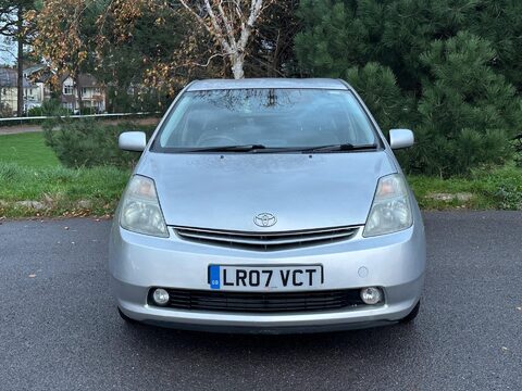 Toyota Prius 1.5 T Spirit CVT 5dr 11