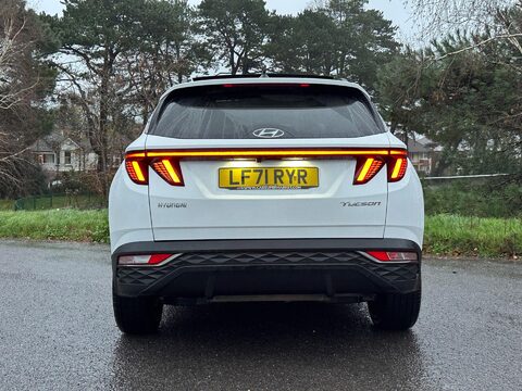 Hyundai TUCSON 1.6 T-GDi Ultimate Euro 6 (s/s) 5dr 31