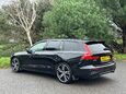 Volvo V60 2.0 D4 R-Design Auto Euro 6 (s/s) 5dr 33